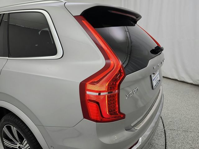 Certified 2025 Volvo XC90 T8 Plus w/ Protection Package Premier AWD/4WD image 38