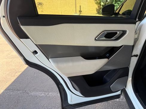 Used 2018 Land Rover Range Rover Velar S AWD/4WD image 38