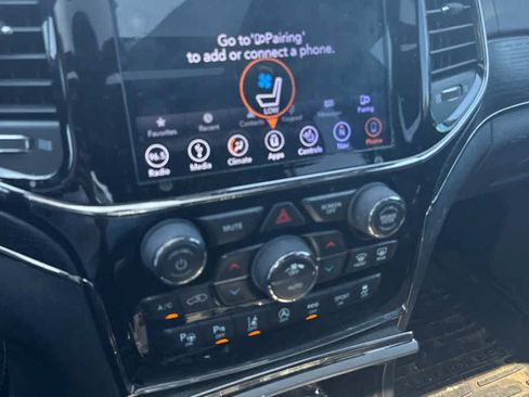 Used 2019 Jeep Grand Cherokee High Altitude AWD/4WD image 4