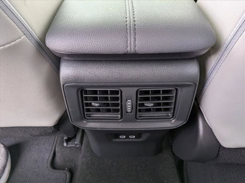 Used 2023 Toyota RAV4 XLE Premium image 18