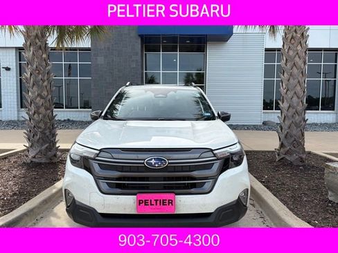 Used 2025 Subaru Forester Premium image 2