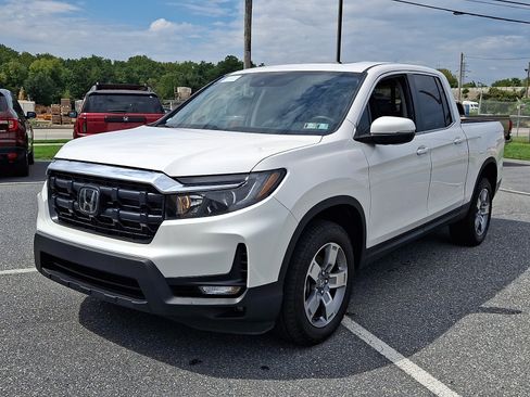 Certified 2025 Honda Ridgeline RTL image 3