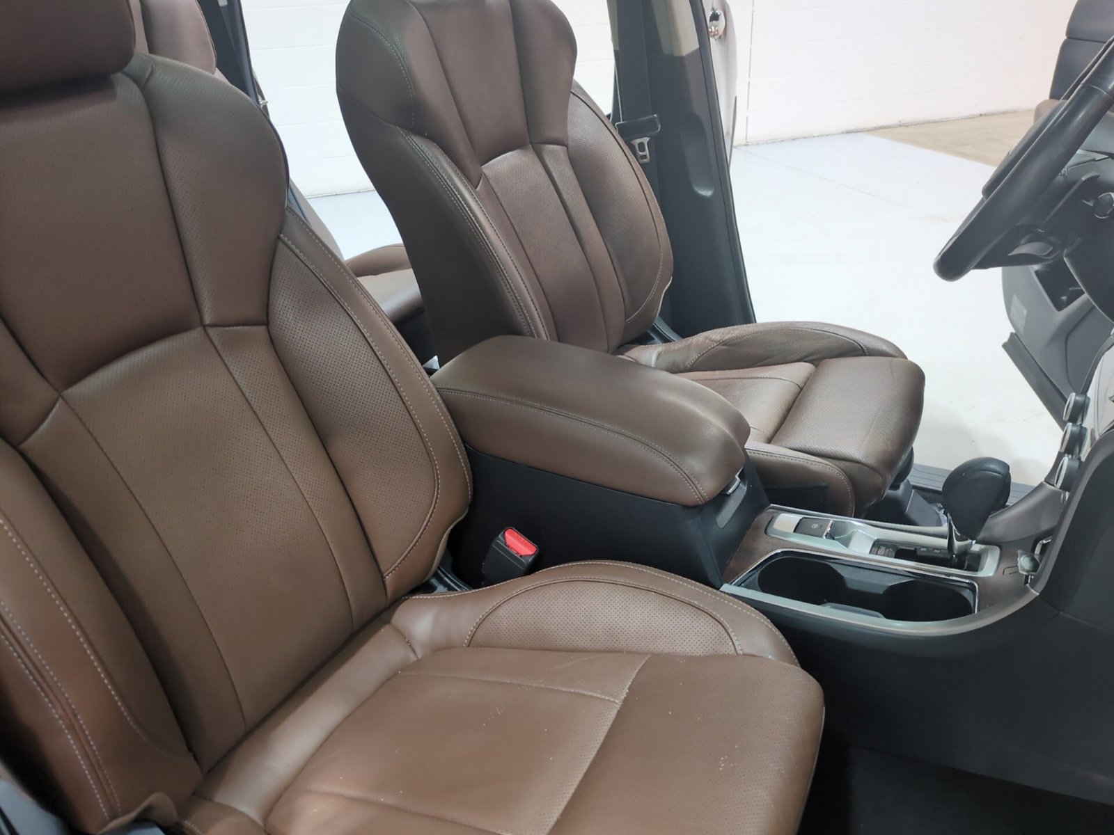 Used 2019 Subaru Ascent Touring w/ Popular Package #2 AWD/4WD image 11