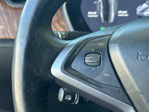 Used 2020 Tesla Model S Long Range AWD/4WD image 27
