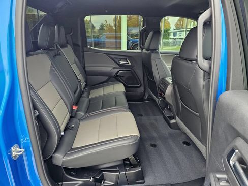 Used 2026 Chevrolet Silverado EV Trail Boss AWD/4WD image 12