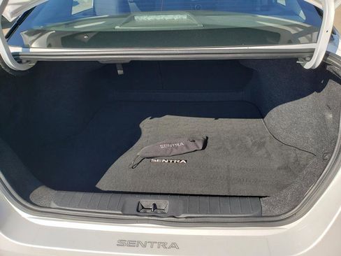 Certified 2021 Nissan Sentra SR w/ Trunk Package image 10