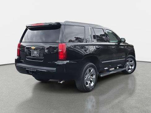 Used 2017 Chevrolet Tahoe LT w/ LT Signature Package image 5