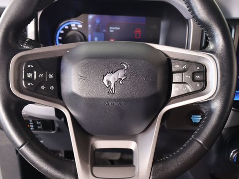 Used 2024 Ford Bronco Big Bend AWD/4WD image 3