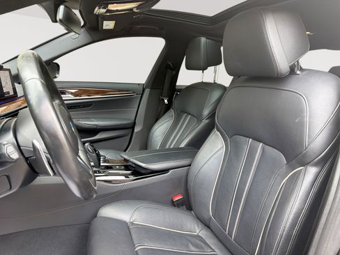 Used 2019 BMW 540i xDrive w/ M Sport Package AWD/4WD image 13