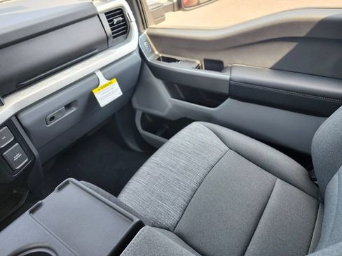 New 2026 Ford F250 XLT w/ FX4 Off-Road Package AWD/4WD image 15