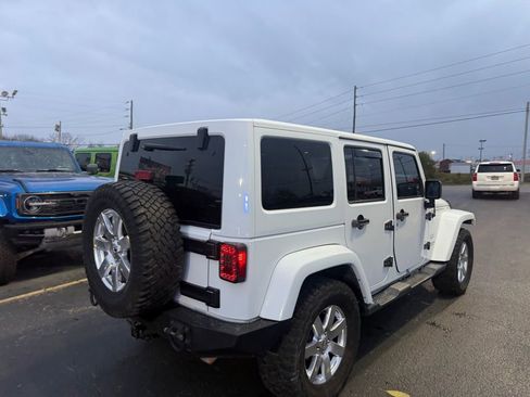 Used 2016 Jeep Wrangler Unlimited Sahara w/ Connectivity Group image 3