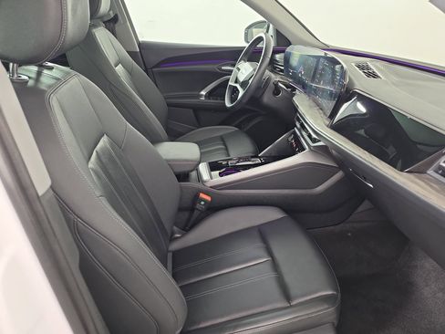 Certified 2025 Audi Q5 Premium w/ Convenience Package AWD/4WD image 41