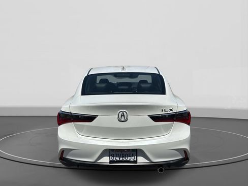 Used 2022 Acura ILX FWD image 5