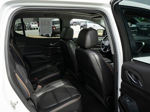Used 2022 GMC Acadia AT4 w/ Preferred Package AWD/4WD image 22