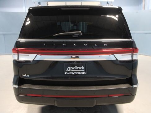 Used 2024 Lincoln Navigator Reserve AWD/4WD image 36