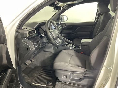 Used 2025 Toyota Tacoma SR image 16