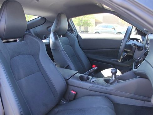 Used 2025 Nissan Z Performance w/ Floor Mat Package RWD image 24