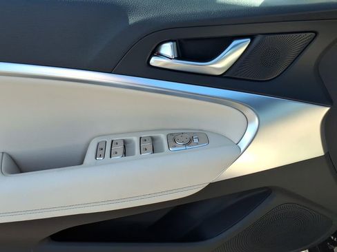 New 2026 Genesis G70 2.5T image 14