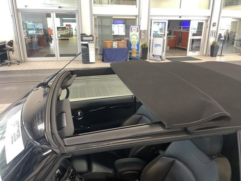 Used 2023 MINI Cooper S image 25