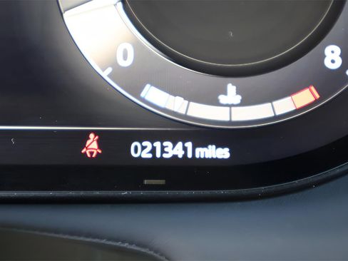 Used 2024 Land Rover Range Rover Long Wheelbase Autobiography image 21