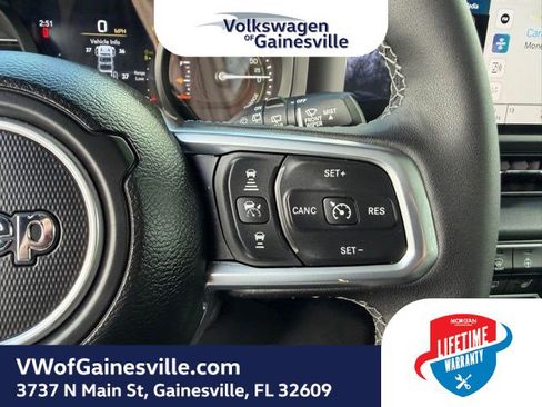 Used 2025 Jeep Wrangler Sahara w/ Safety Group image 23