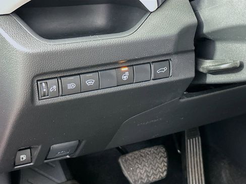 Used 2024 Toyota RAV4 XLE w/ Convenience Package image 11