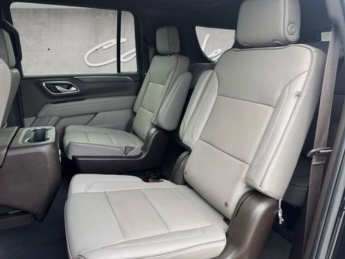 Certified 2023 GMC Yukon XL SLT w/ SLT Premium Package image 20