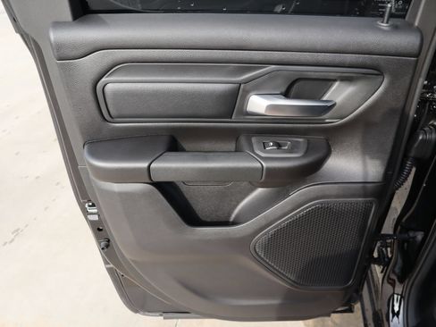 New 2026 RAM 1500 Express AWD/4WD image 16