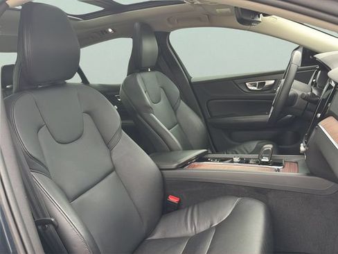 Used 2022 Volvo S60 B5 Inscription FWD image 20