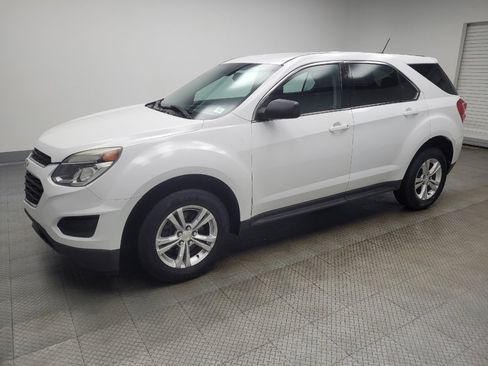 Used 2017 Chevrolet Equinox LS FWD image 2