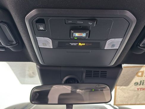 Certified 2025 Toyota 4Runner TRD Off-Road image 11