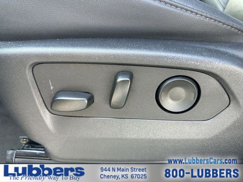 Used 2025 Chevrolet Tahoe LT image 12