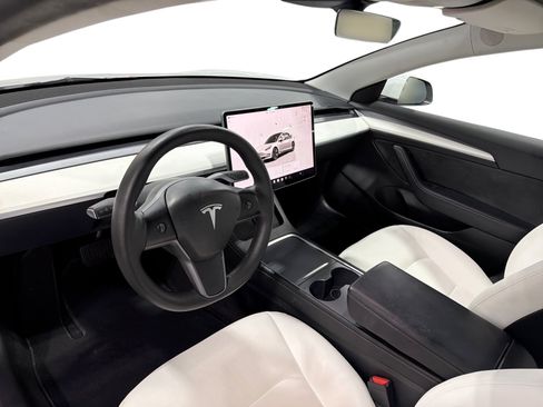 Certified 2023 Tesla Model 3 Standard Range RWD image 9