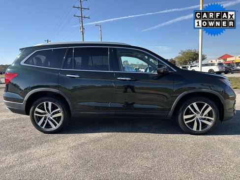 Used 2018 Honda Pilot Elite image 2