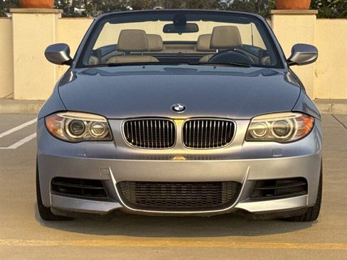 Used 2012 BMW 135i Convertible image 11
