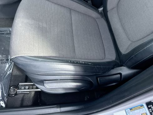 Used 2022 Kia Seltos S FWD image 9