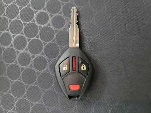 Used 2015 Mitsubishi Mirage RF FWD image 32