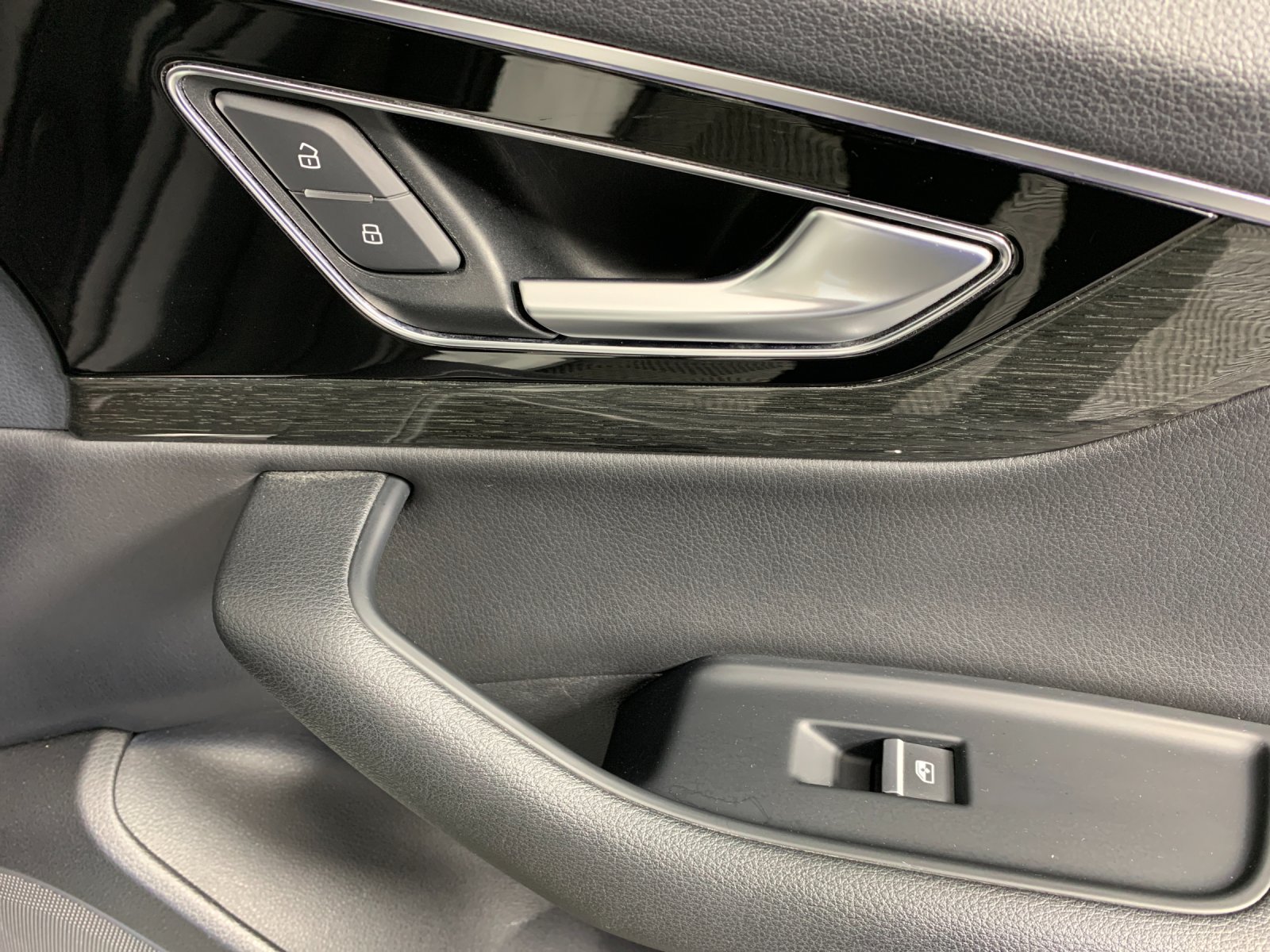 Used 2019 Audi Q7 3.0T Premium Plus AWD/4WD image 40