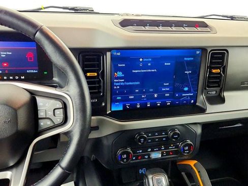 Used 2021 Ford Bronco Badlands AWD/4WD image 18