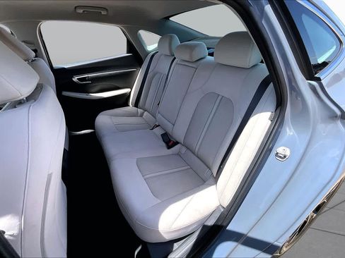 Used 2025 Hyundai Sonata SEL FWD image 18