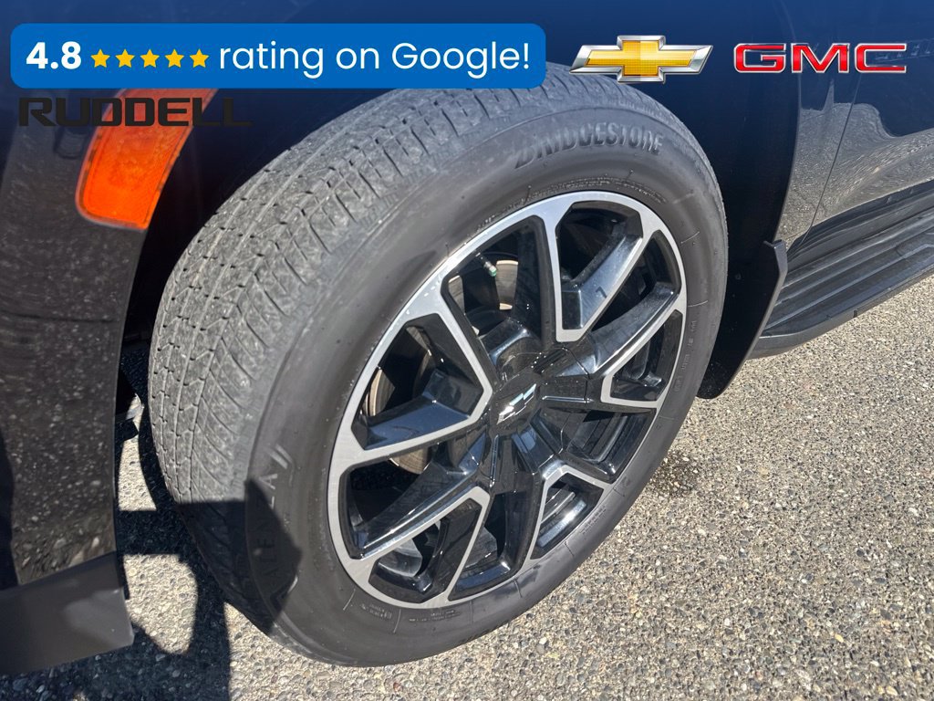 Used 2024 Chevrolet Suburban RST w/ Luxury Package AWD/4WD image 9