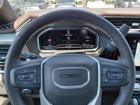 Used 2025 GMC Sierra 2500 Denali w/ Denali Reserve Package AWD/4WD image 31
