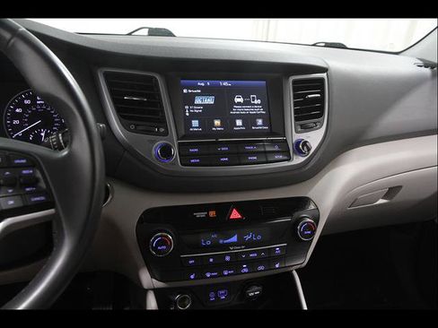 Used 2018 Hyundai Tucson Sport w/ Cargo Package FWD image 9