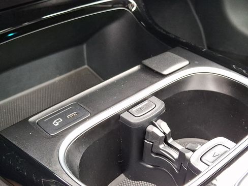 Certified 2023 Mercedes-Benz CLA 250 4MATIC image 24