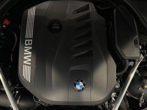 Used 2026 BMW 540i xDrive w/ M Sport Package AWD/4WD image 26