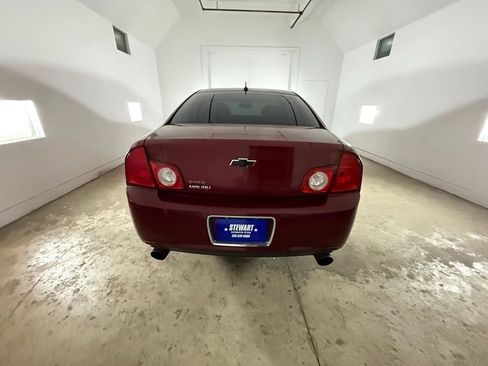 Used 2010 Chevrolet Malibu LT w/ HFV6 Engine Package FWD image 4