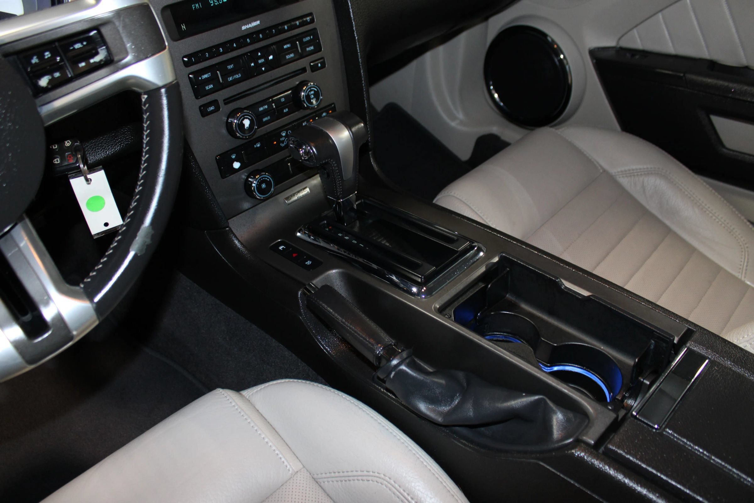 Used 2011 Ford Mustang Premium w/ Security Pkg RWD image 15