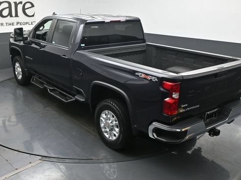 Used 2024 Chevrolet Silverado 2500 LT w/ Convenience Package AWD/4WD image 41