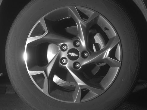 Used 2025 Chevrolet Trax LT w/ LT Convenience Package FWD image 13