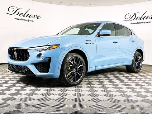 Used 2023 Maserati Levante Modena image 3